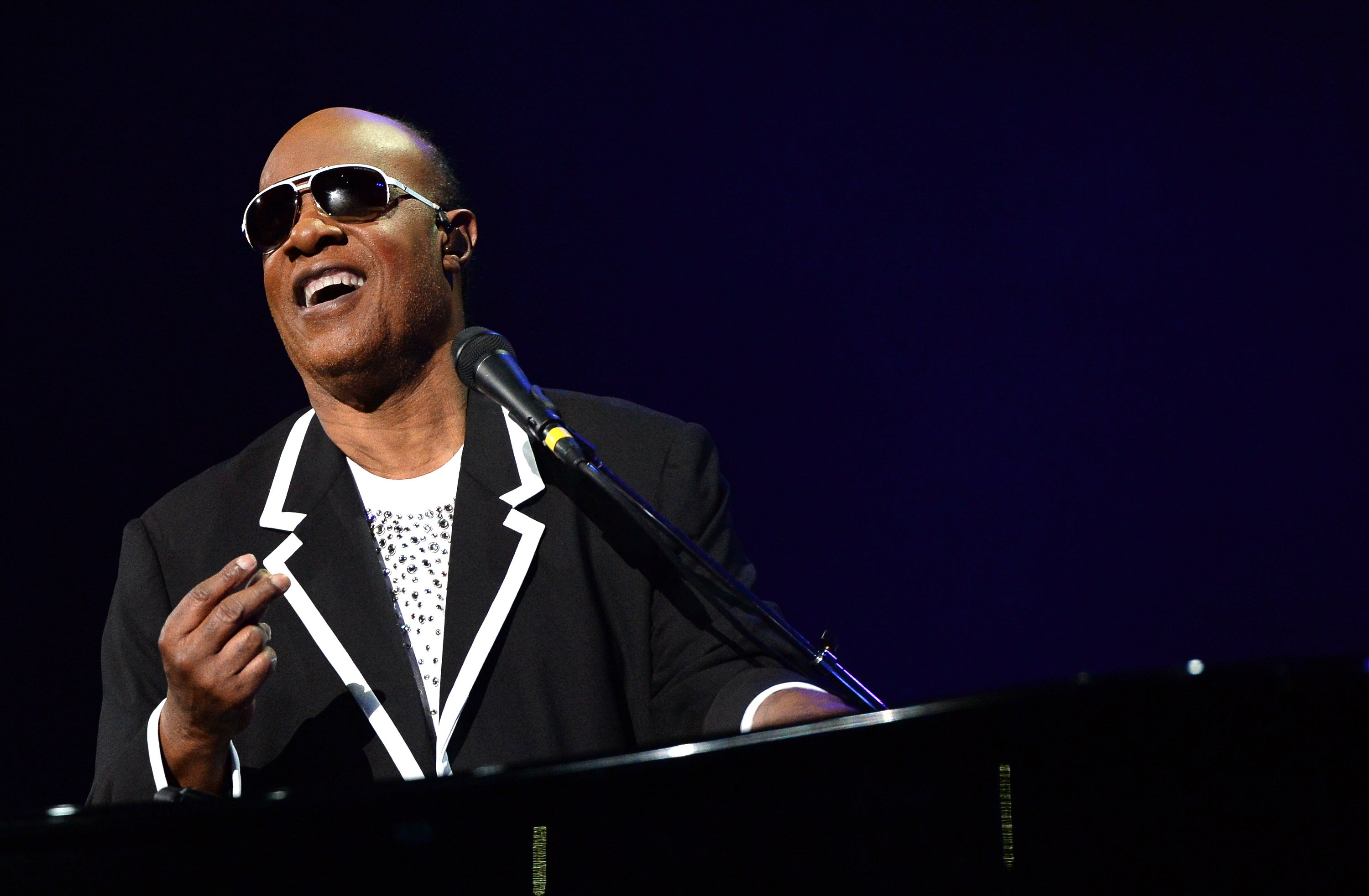 Stevie Wonder, Pharrell, Big Sean, Andra Day, And More To Appear At Global Citizen Festival